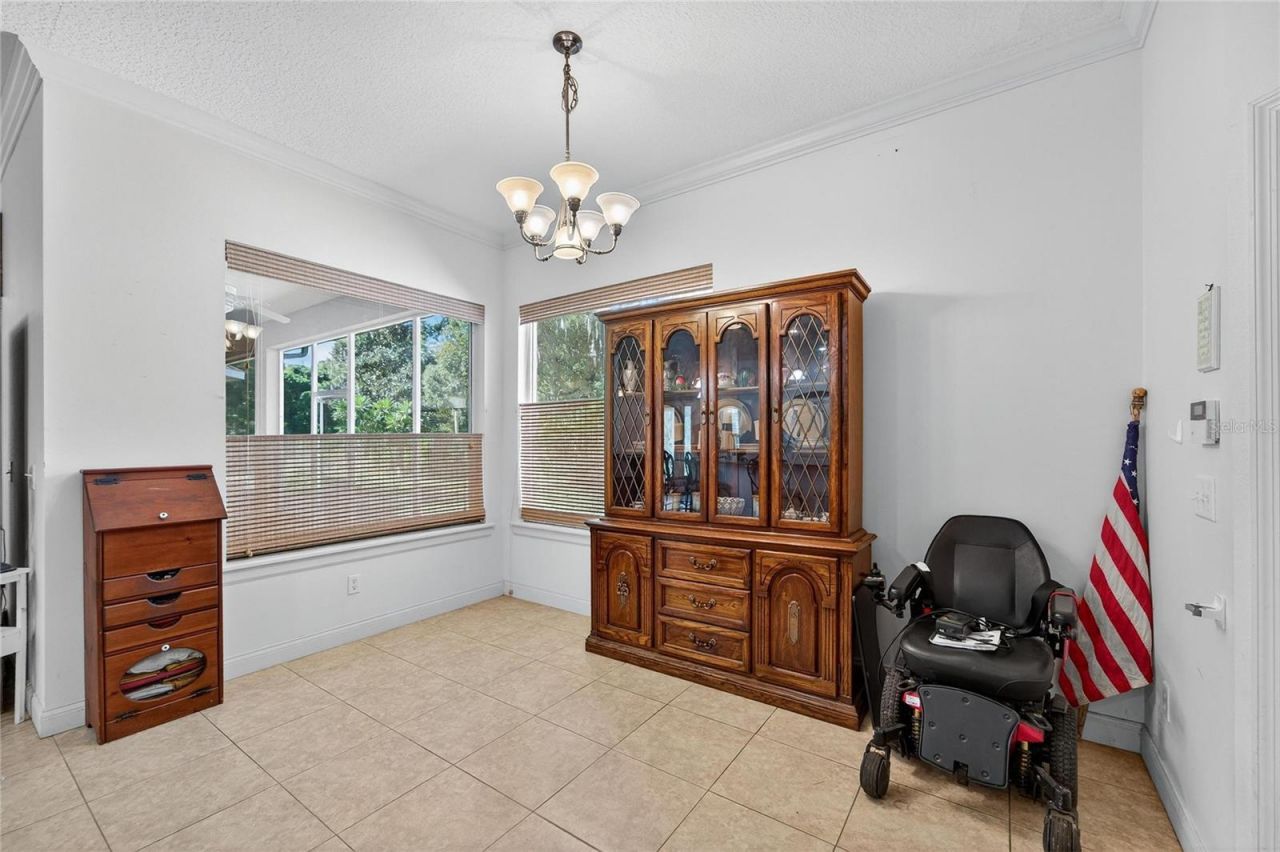 332 Holloway Road, Plant City, FL 33567 Photo