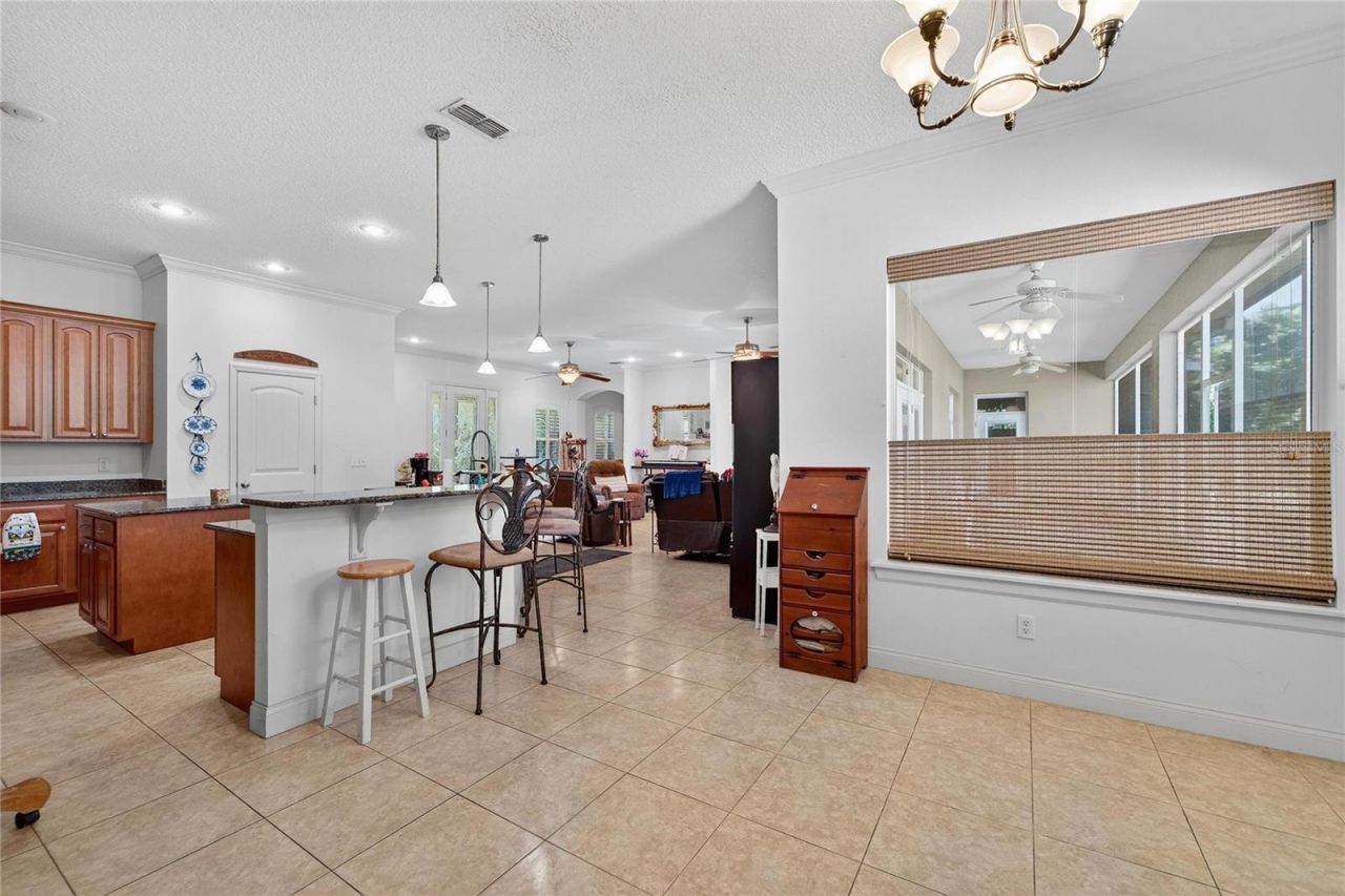 332 Holloway Road, Plant City, FL 33567 Photo