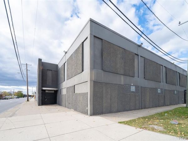 531 E 7 Mile Road, Highland Park, MI 48203