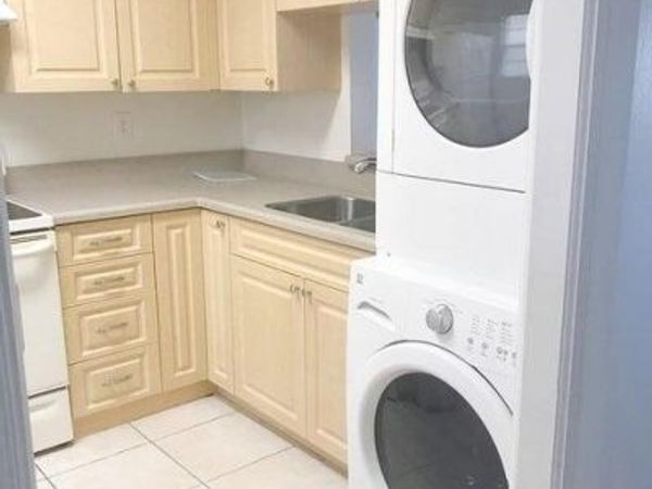 2050 Oleander Boulevard, Unit 1-105, Fort Pierce, FL 34950