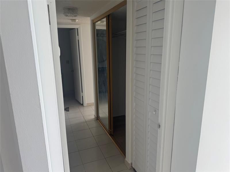 2851 NE 183rd Street, Unit 2004, Aventura, FL 33160 Photo