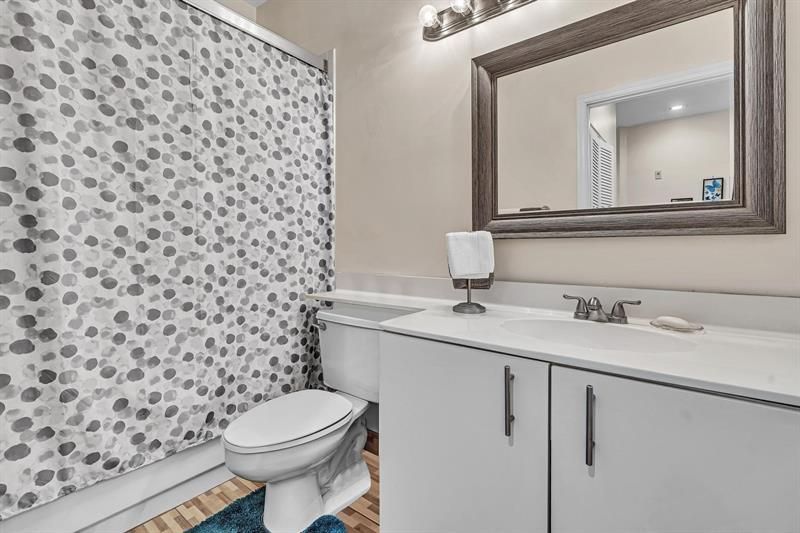 7802 Trent Drive, Unit 406, Tamarac, FL 33321 Photo