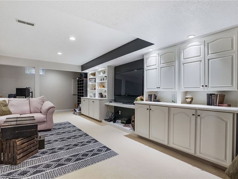 6460 Saint Augustine Drive NW, Canton, OH 44718 Photo 35