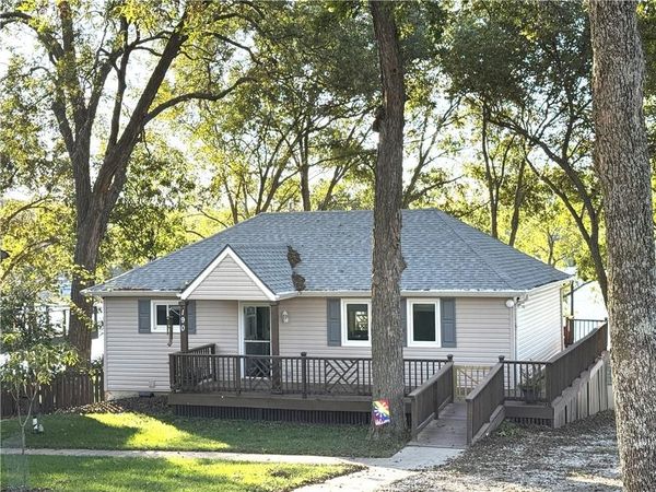 190 Timber Valley Drive, Linn Valley, KS 66040