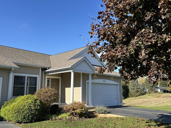 2542 Medinah Lane, Benton Harbor, MI 49022