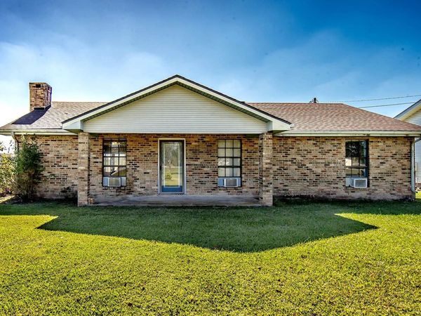 4297 Bayou Black Dr, Houma, LA 70360