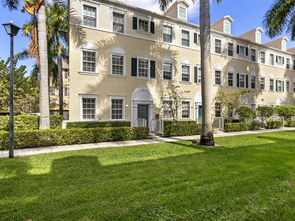 114 Locustberry Lane, Unit 101, Jupiter, FL 33458