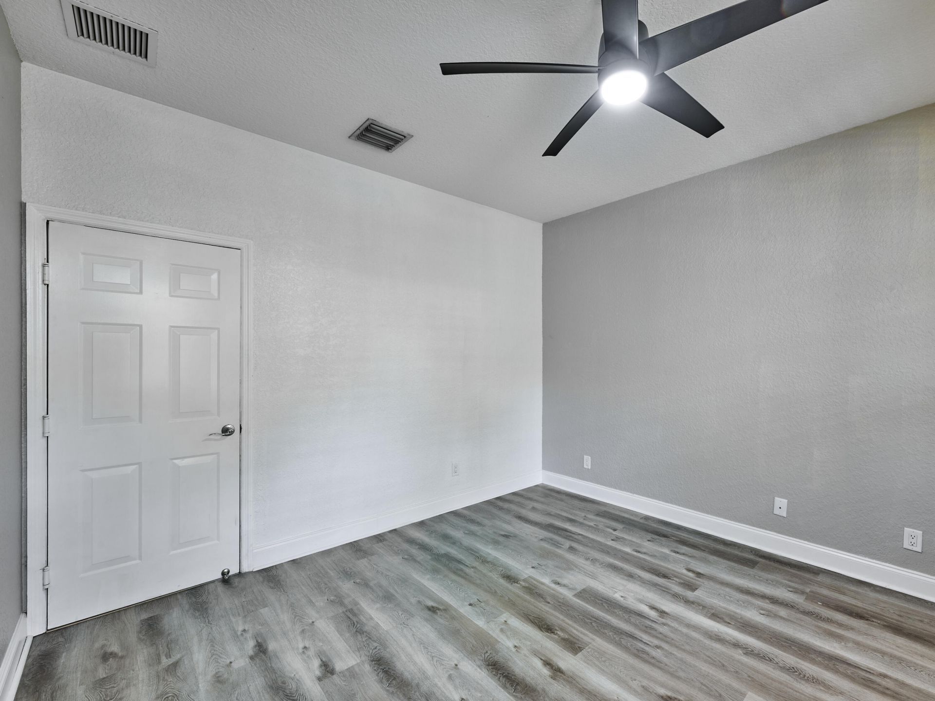 105 E Pigeon Plum Drive, Unit 103, Jupiter, FL 33458 Photo