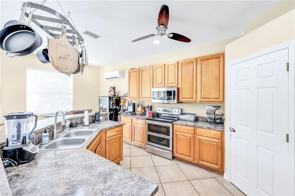 14067 Danpark Loop, Fort Myers, FL 33912 Photo