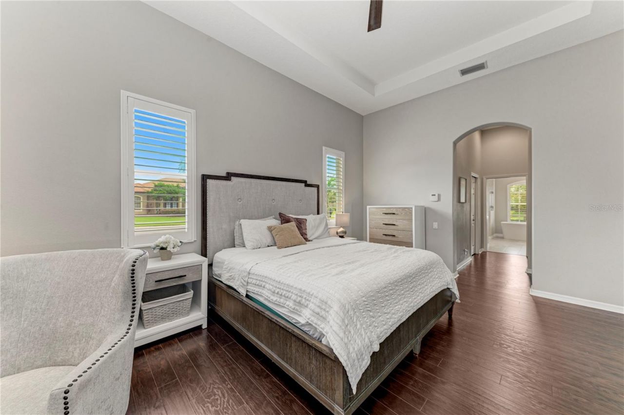 12827 Penguin Drive, Bradenton, FL 34212 Photo