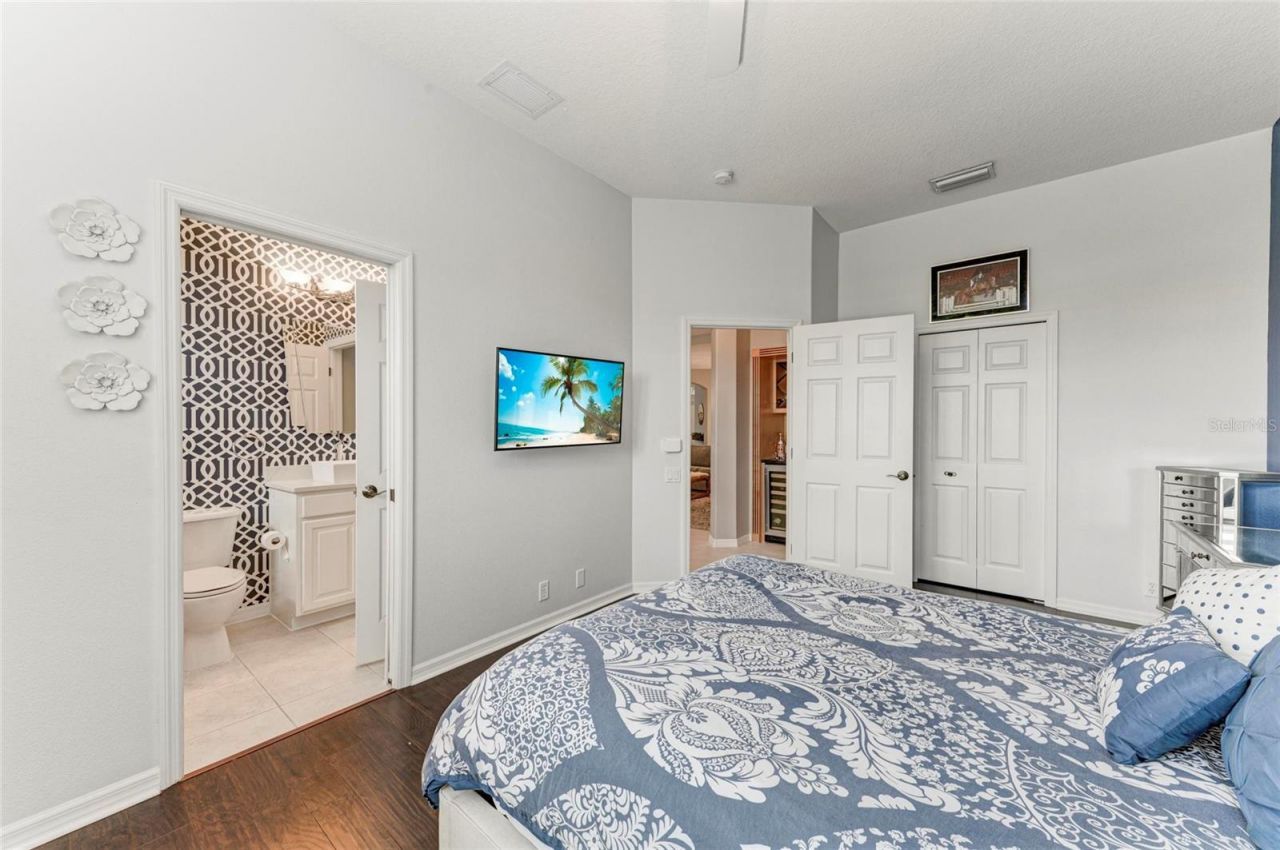 12827 Penguin Drive, Bradenton, FL 34212 Photo