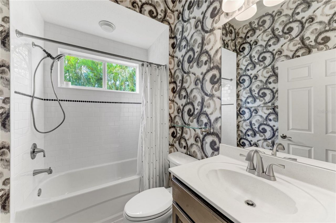 12827 Penguin Drive, Bradenton, FL 34212 Photo