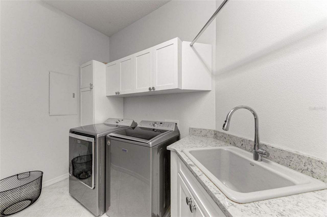 12827 Penguin Drive, Bradenton, FL 34212 Photo