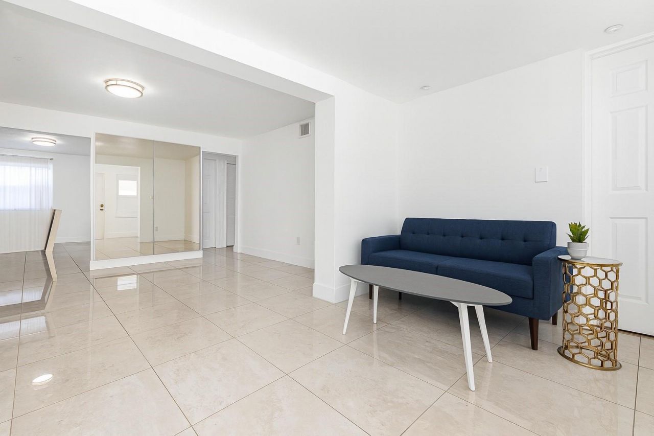 2447 Roosevelt Street, Hollywood, FL 33020 Photo