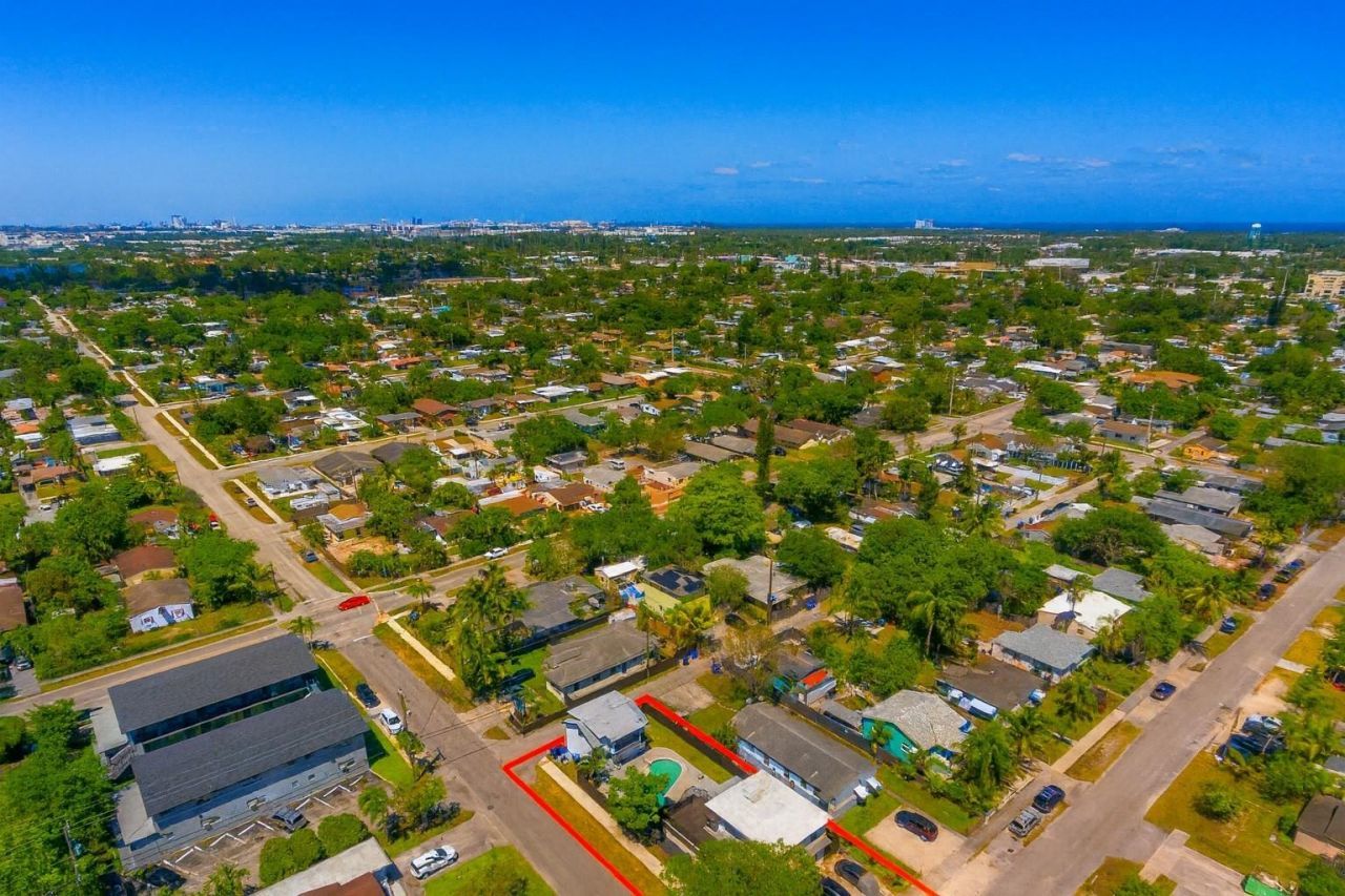 2447 Roosevelt Street, Hollywood, FL 33020 Photo