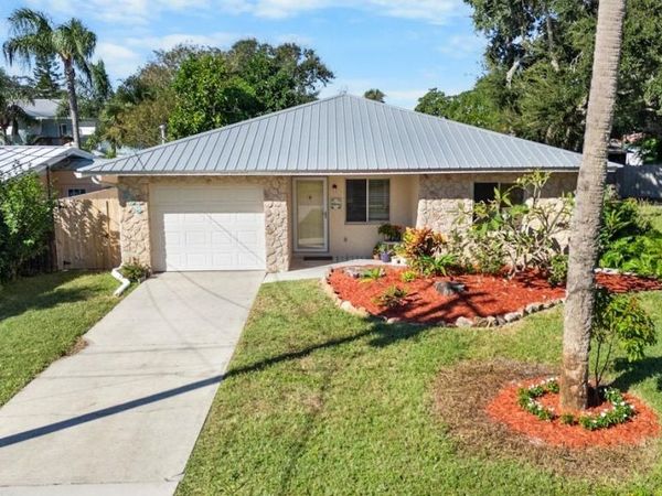 638 S PINE STREET, NEW SMYRNA BEACH, FL 32169