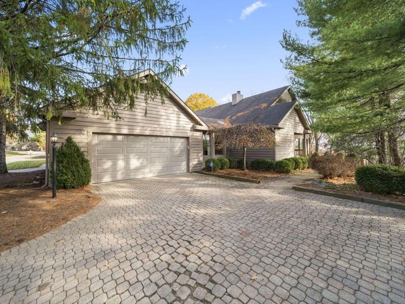 47 Donald Ross Drive, Granville, OH 43023 Photo 2