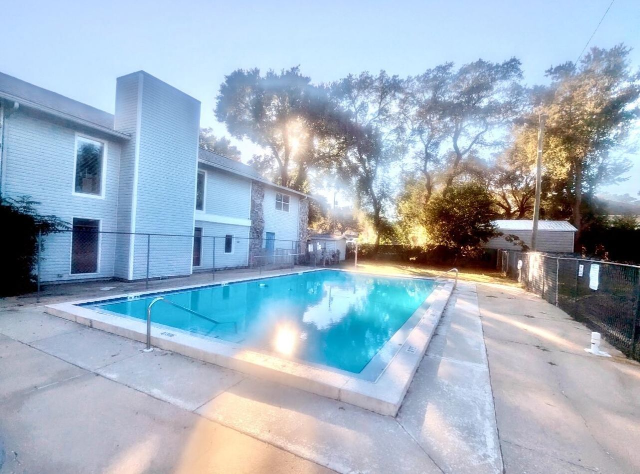 201 E College Boulevard, Unit 48, Niceville, FL 32578 Main Photo