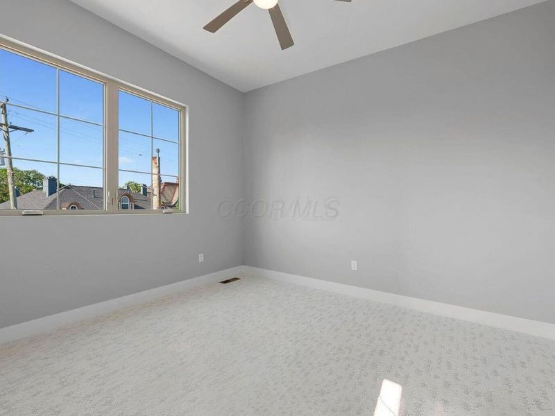 1012 E Long Street, Unit B, Columbus, OH 43203 Photo 22