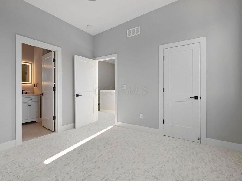 1012 E Long Street, Unit B, Columbus, OH 43203 Photo 23