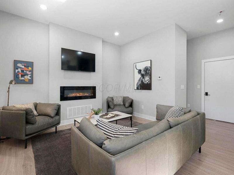 1012 E Long Street, Unit B, Columbus, OH 43203 Photo 5