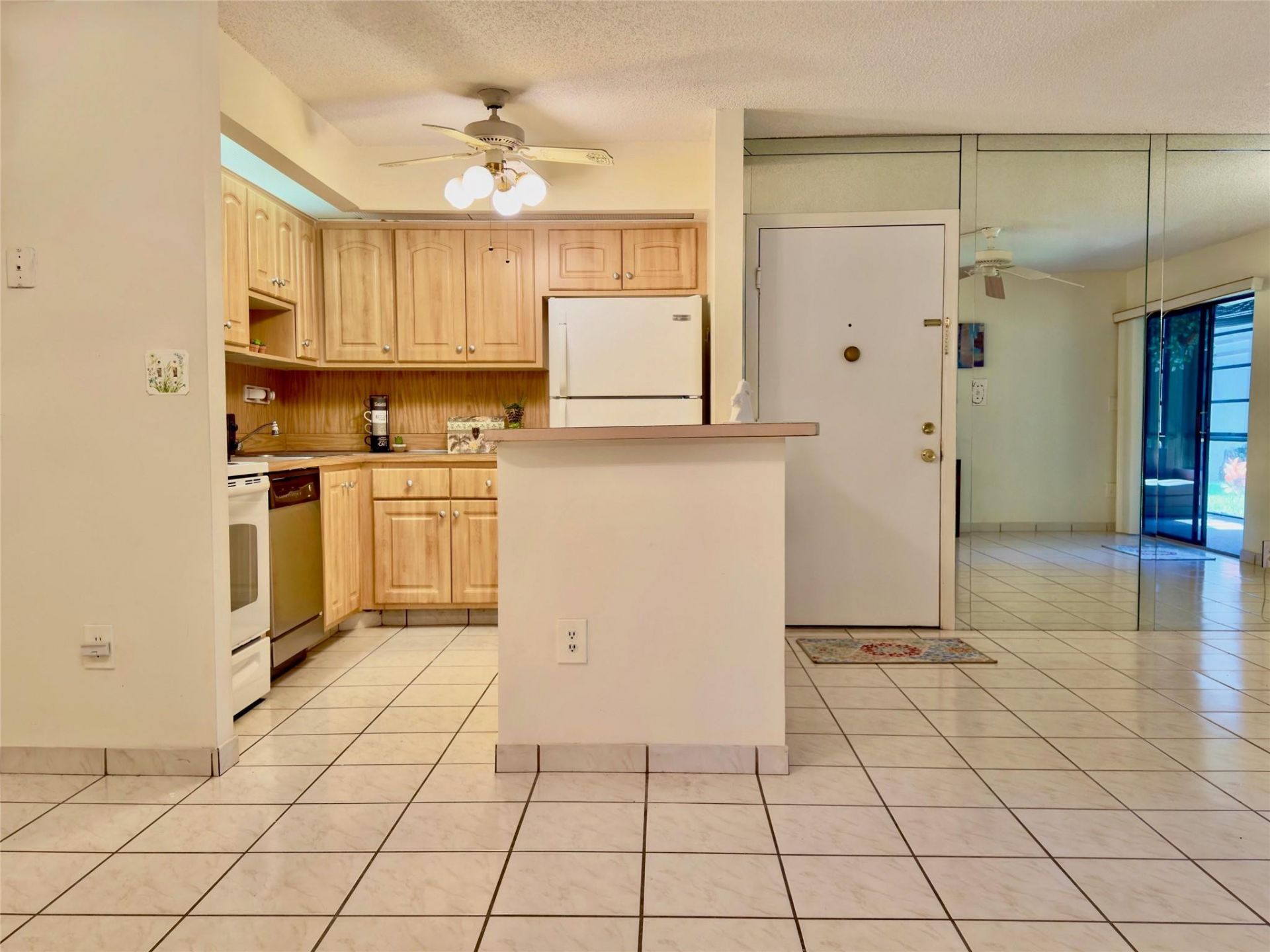 9988 N Belfort Circle, Unit 111, Tamarac, FL 33321 Photo