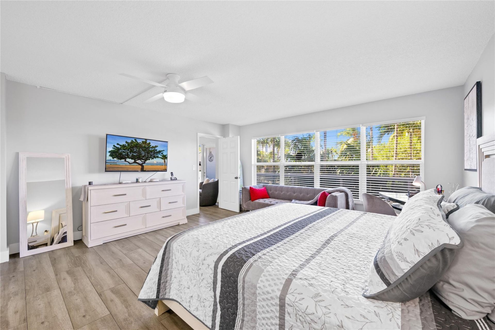 3500 Galt Ocean Drive, Unit 109, Fort Lauderdale, FL 33308 Photo