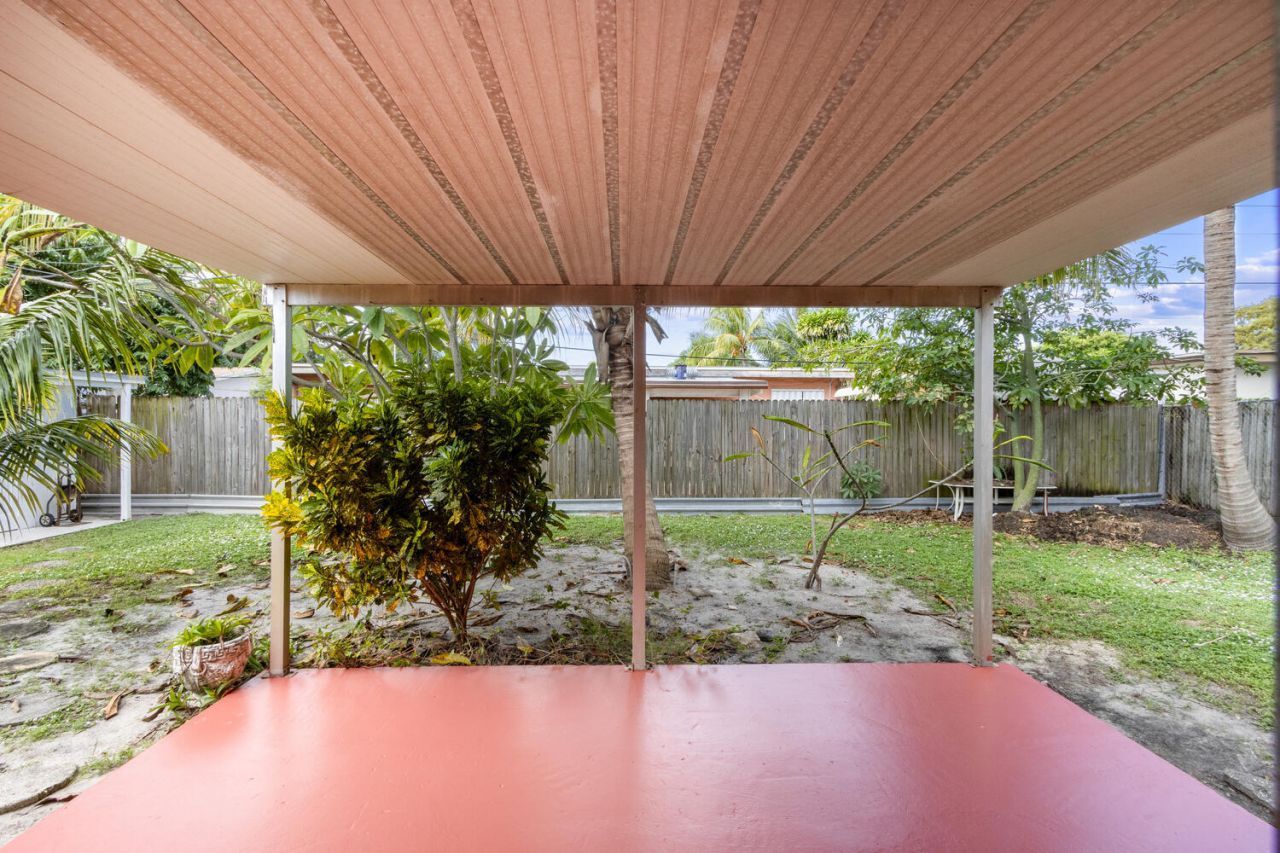 3329 El Vedado Court E, West Palm Beach, FL 33405 Photo