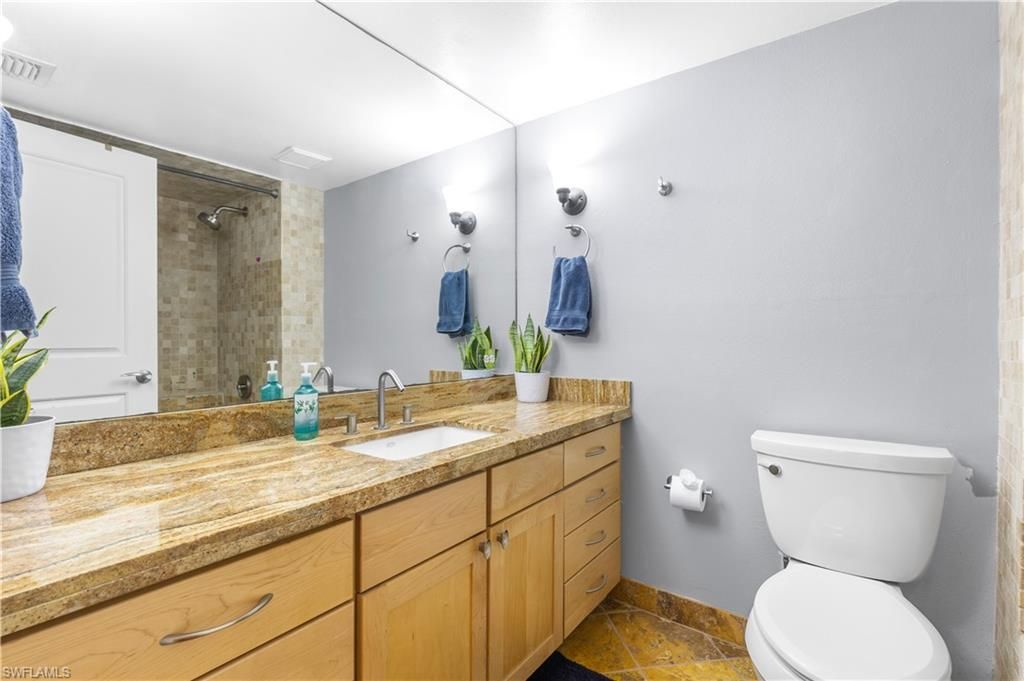 8870 Colonnades Ct W, Unit 336, Bonita Springs, FL 34135 Photo