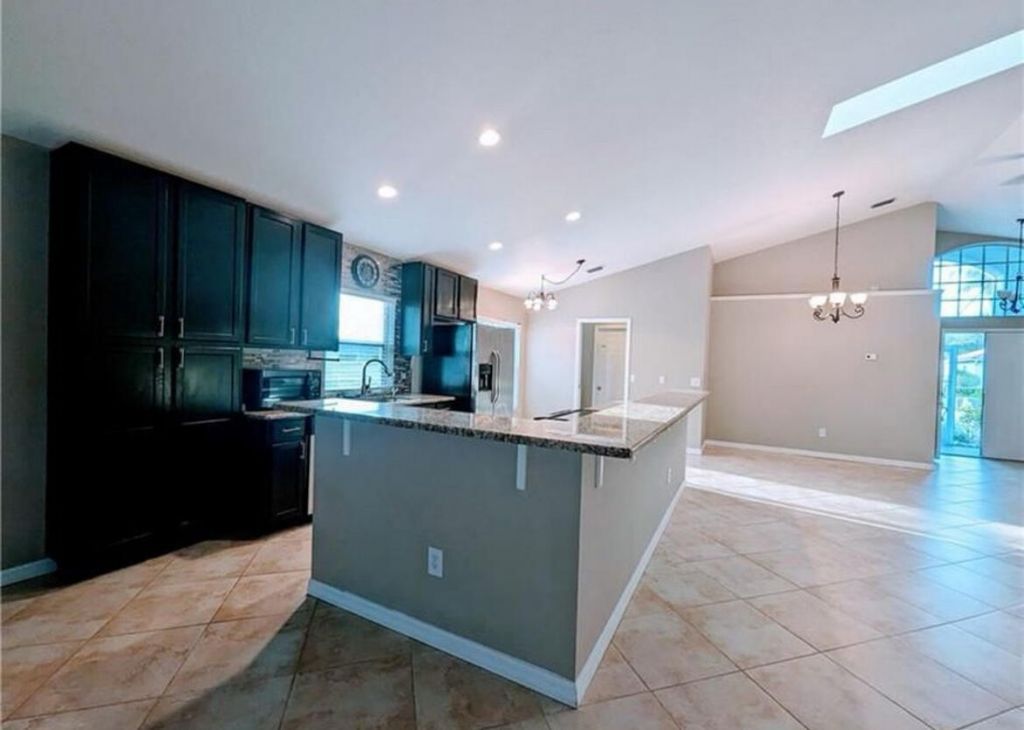 562 SW Saint Martins Cove, Port Saint Lucie, FL 34986 Photo