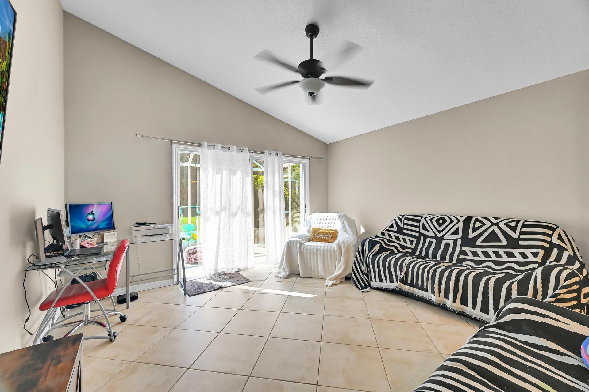 562 SW Saint Martins Cove, Port Saint Lucie, FL 34986 Photo