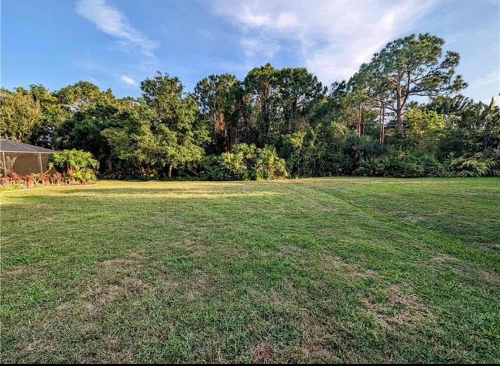 562 SW Saint Martins Cove, Port Saint Lucie, FL 34986 Photo