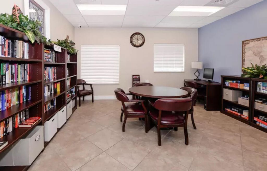 562 SW Saint Martins Cove, Port Saint Lucie, FL 34986 Photo