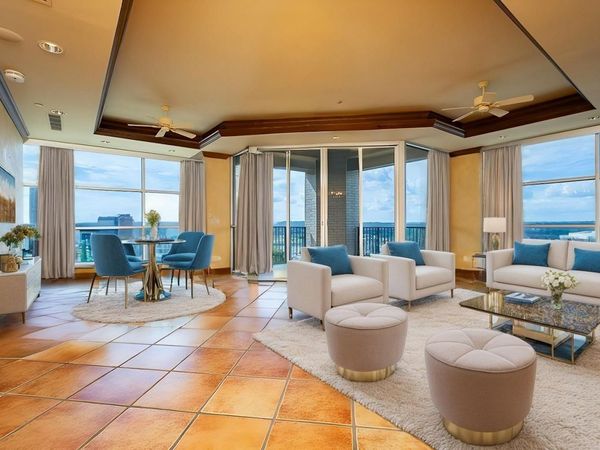 521 President Clinton Avenue, Little Rock, AR 72201