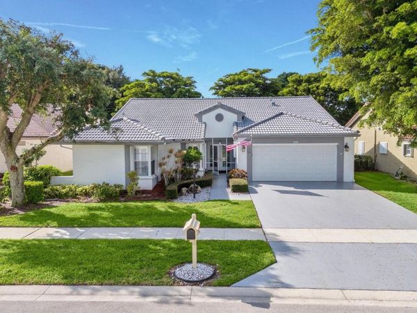 8261 Lake Cypress Road, Lake Worth, FL 33467