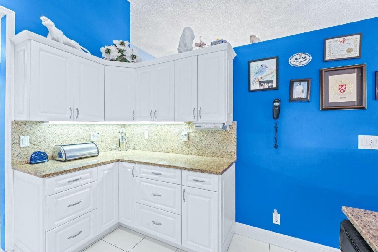8261 Lake Cypress Road, Lake Worth, FL 33467 Photo