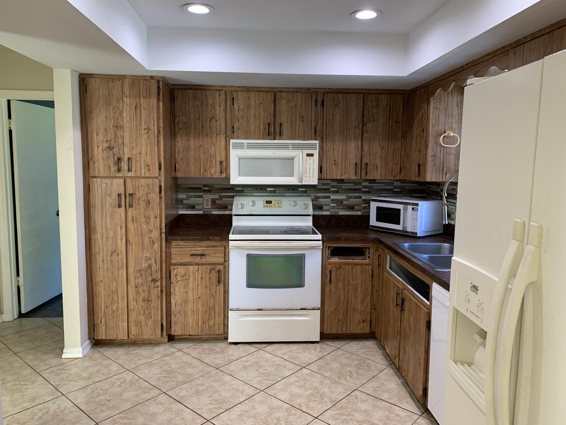 201 SE Walters Terrace, Port Saint Lucie, FL 34983 Photo