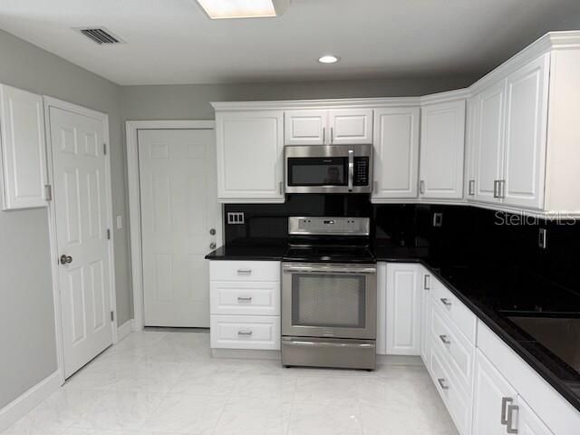 8401 Blackstone Court, Tampa, FL 33615 Photo