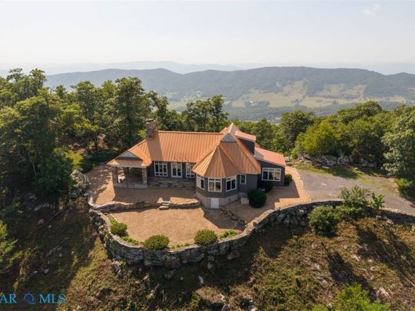 504 Airport Drive, Hot Springs, VA 24445