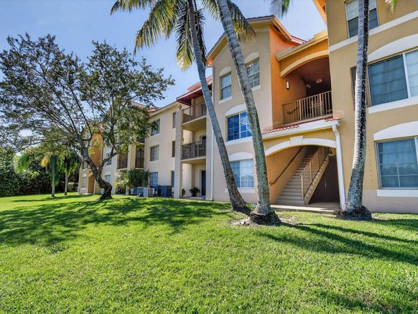 4180 San Marino Boulevard, Unit 304, West Palm Beach, FL 33409