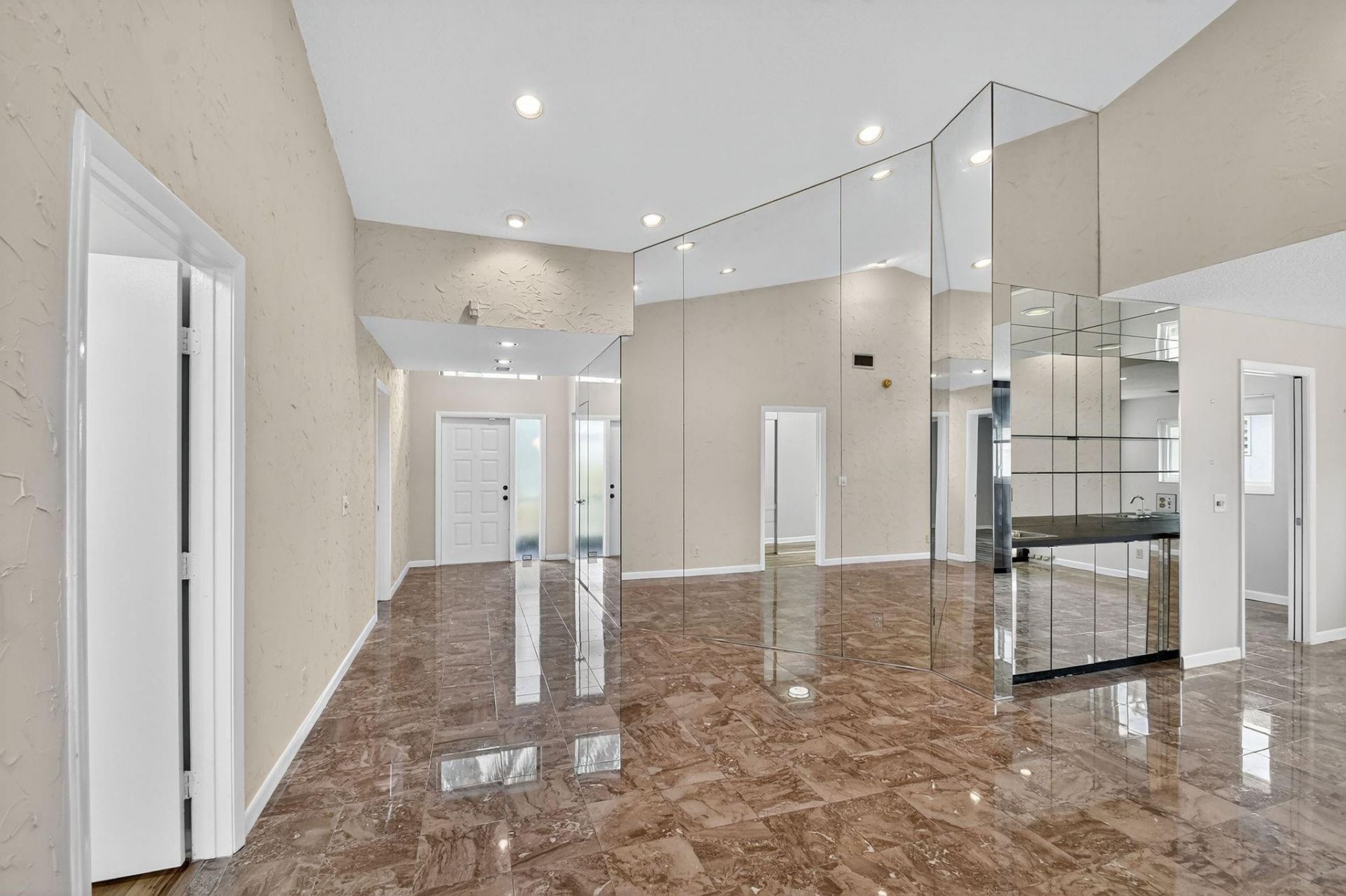 6869 Fountains Circle, Unit 6869, Lake Worth, FL 33467 Photo