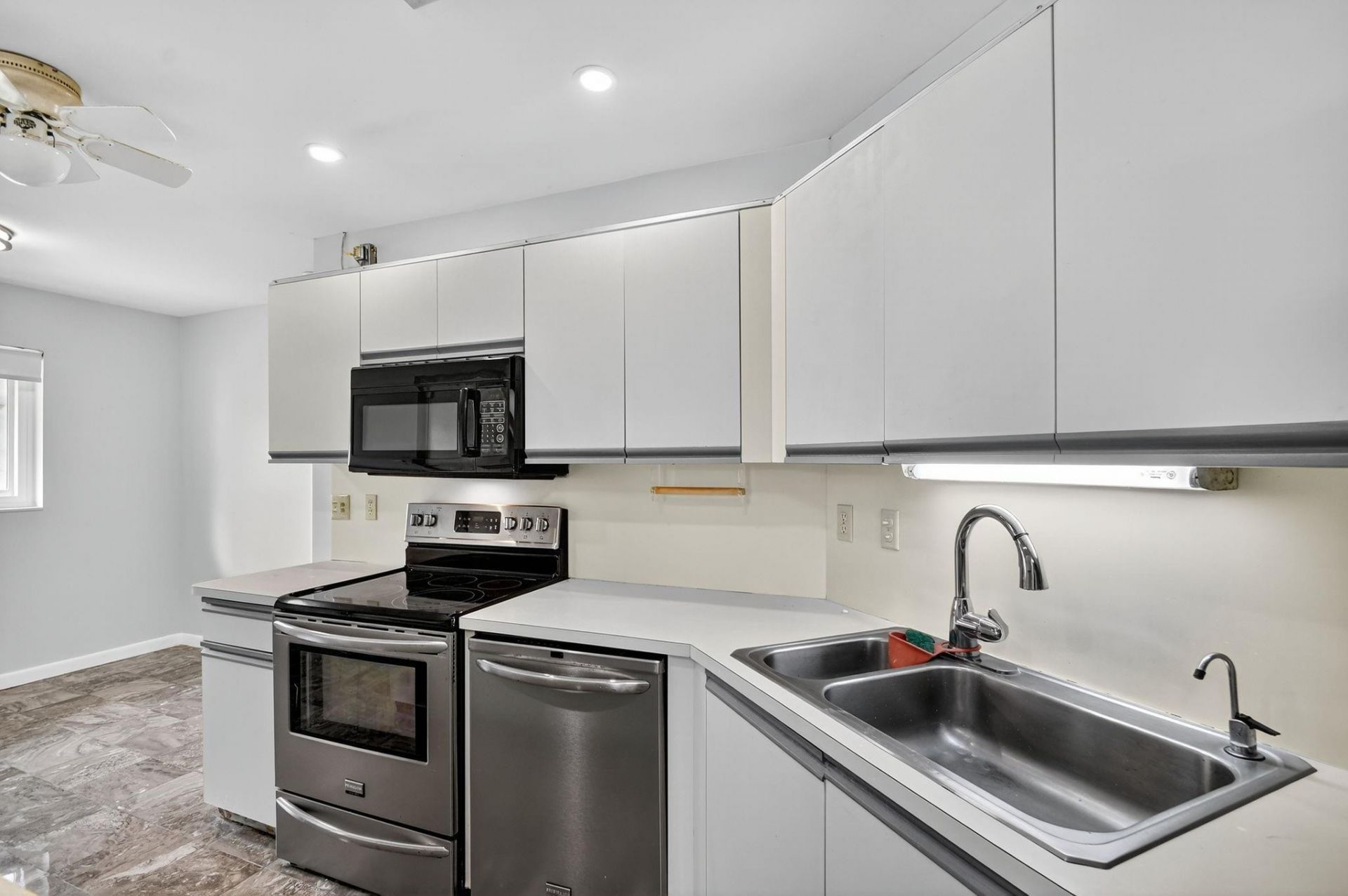 6869 Fountains Circle, Unit 6869, Lake Worth, FL 33467 Photo