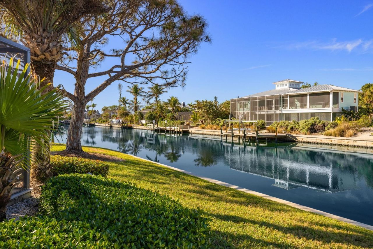 985 Oyster Ct, Sanibel, FL 33957 Photo