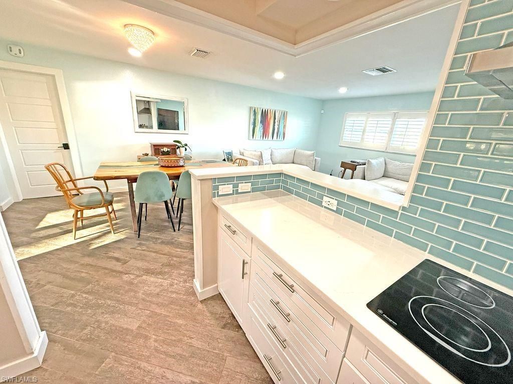 2818 SE 17th Pl, Cape Coral, FL 33904 Photo