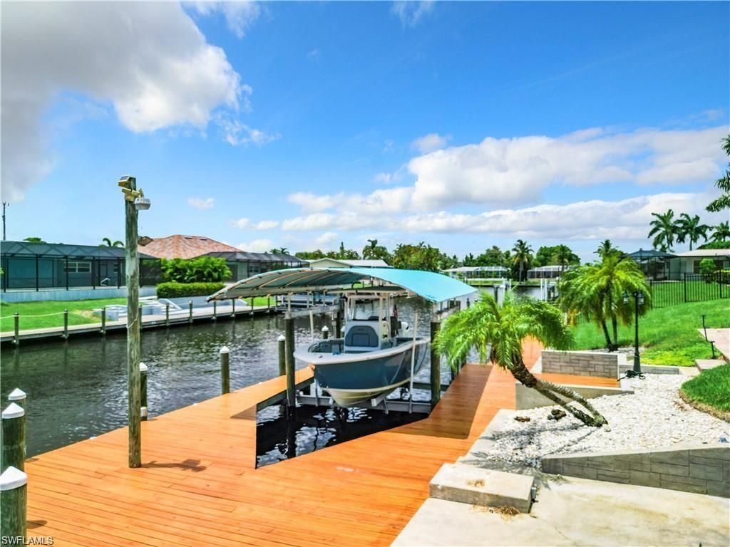 2818 SE 17th Pl, Cape Coral, FL 33904 Photo