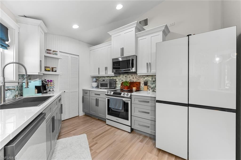 9792 Tonya Ct, Bonita Springs, FL 34135 Photo