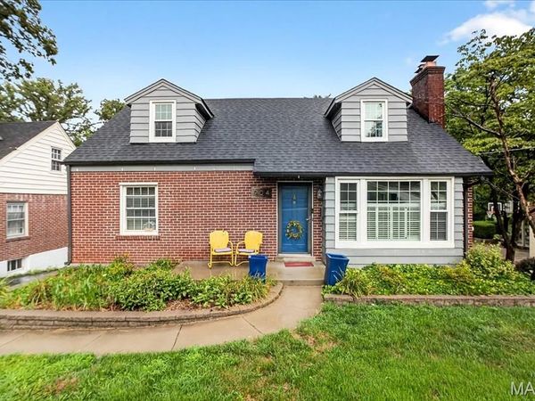 904 Liggett Avenue, Crestwood, MO 63126