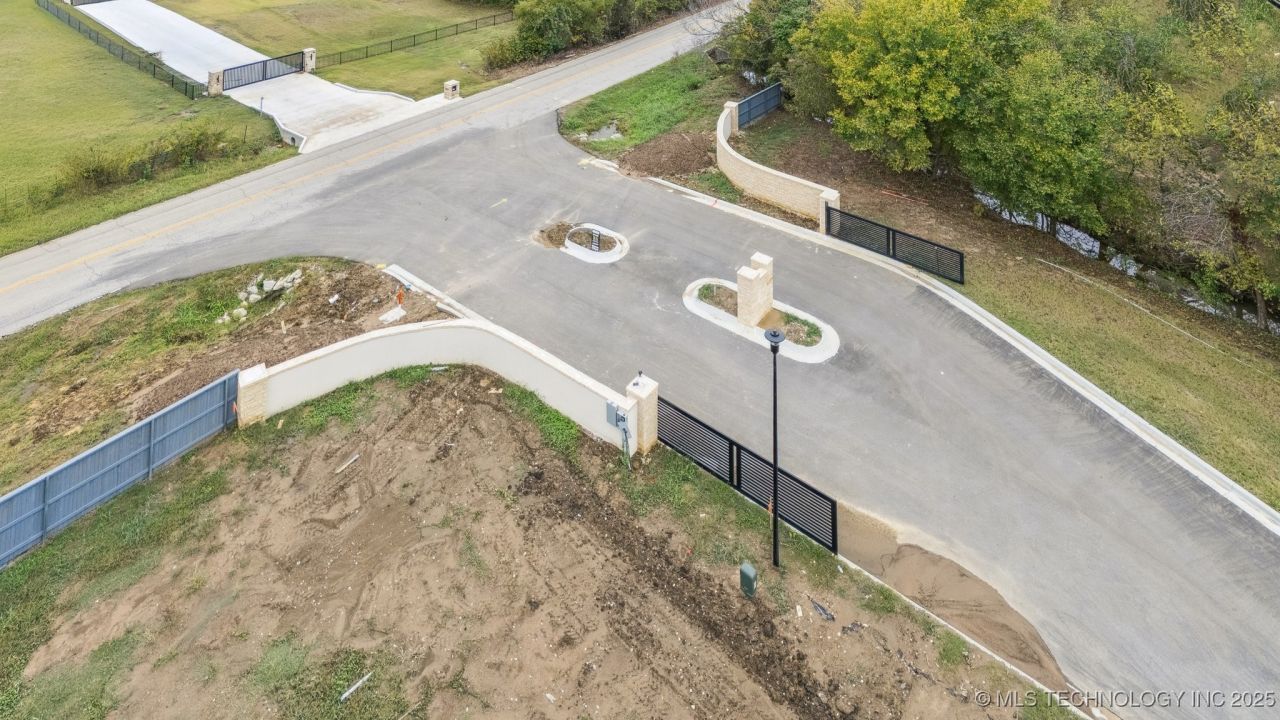 3302 Aspen Ridge, Tulsa, OK 74132 Main Photo