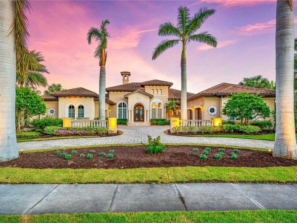 8376 CATAMARAN CIRCLE, LAKEWOOD RANCH, FL 34202