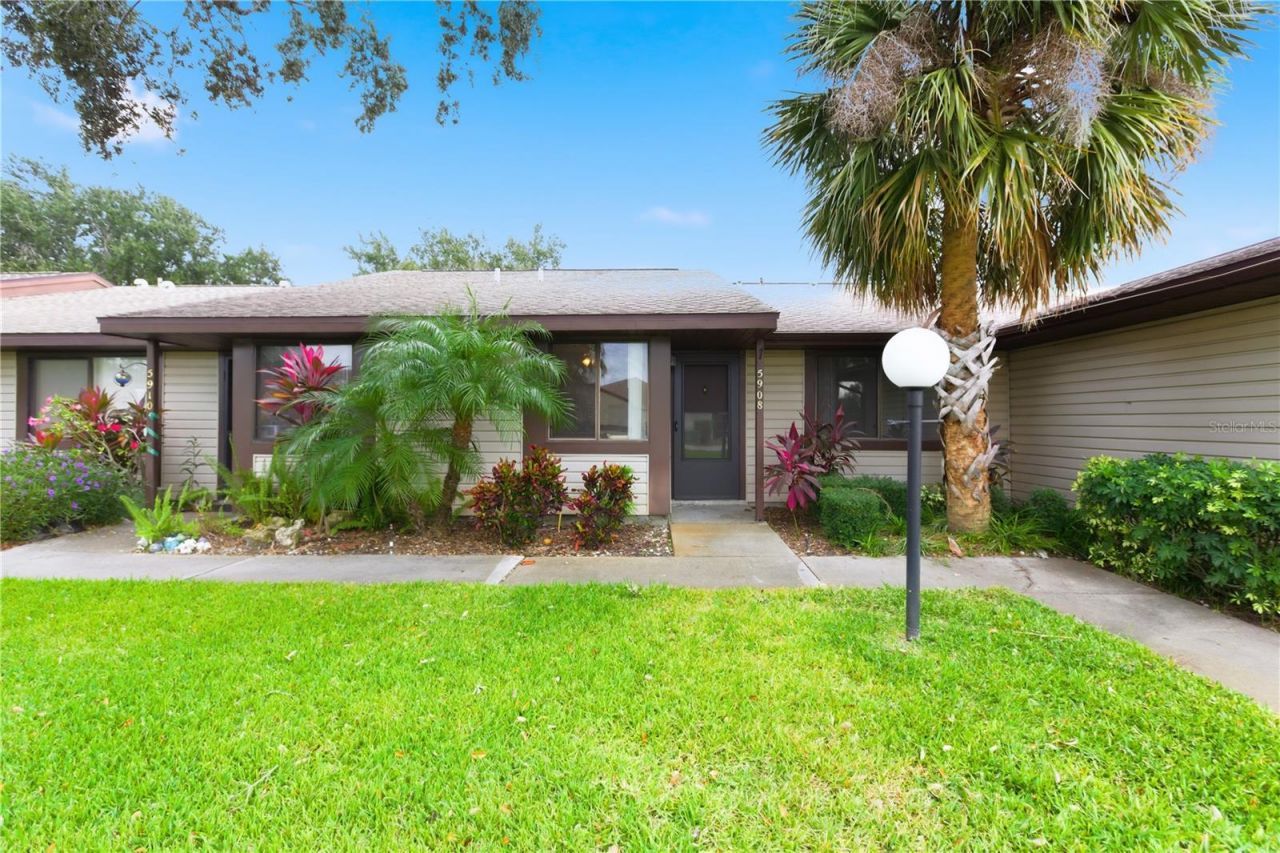 5908 36th Avenue Circle W, Bradenton, FL 34209 Photo